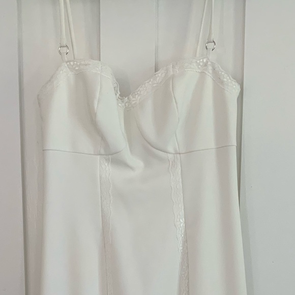 Likely white dress with lace trimming size 4 - Picture 2 of 2